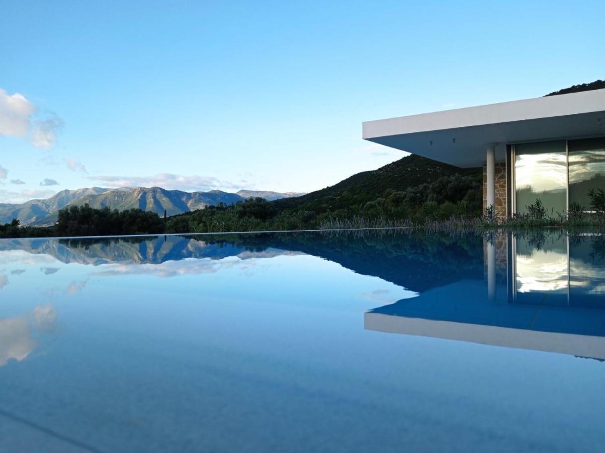Varko Luxury Suites Palairos Экстерьер фото
