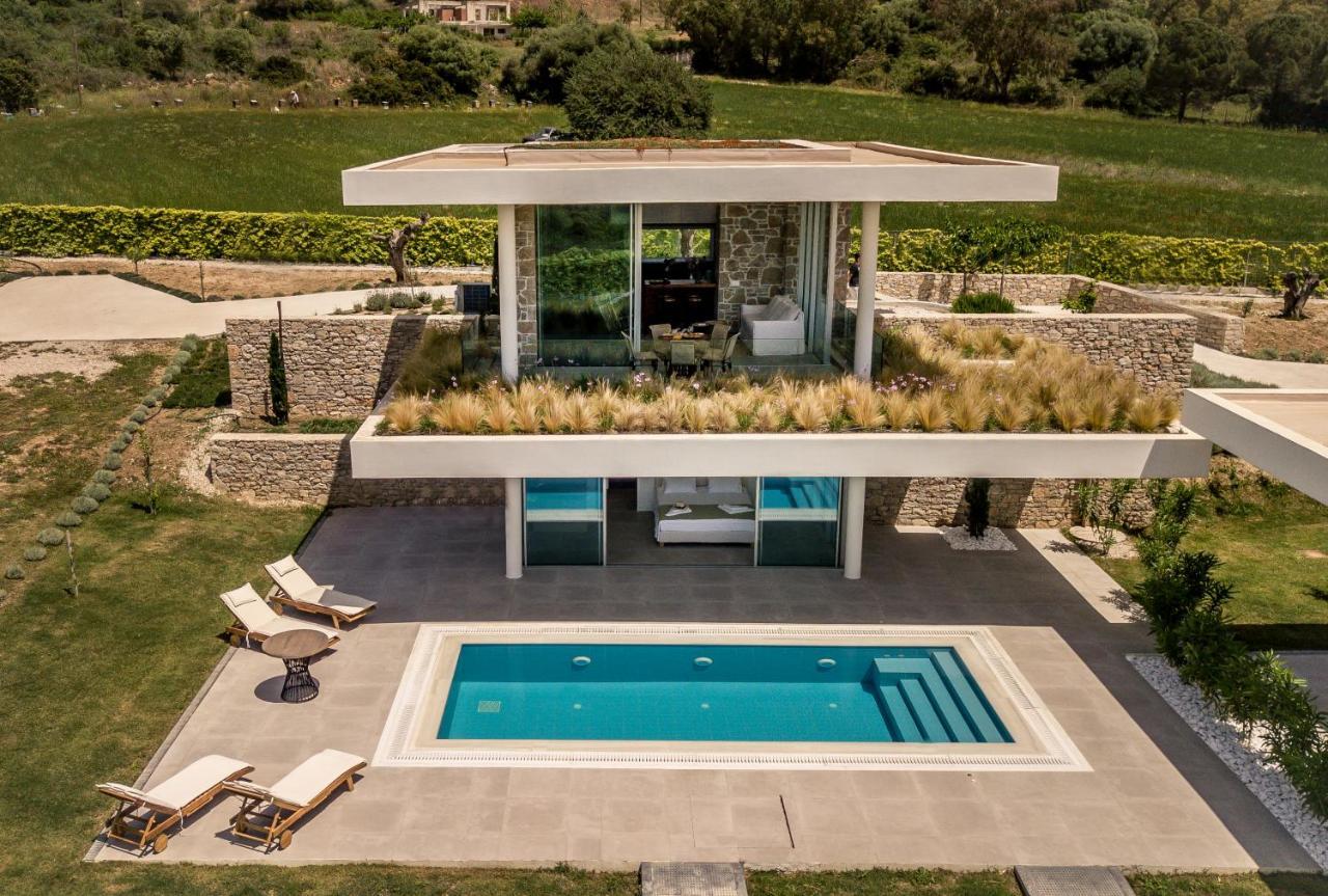 Varko Luxury Suites Palairos Экстерьер фото