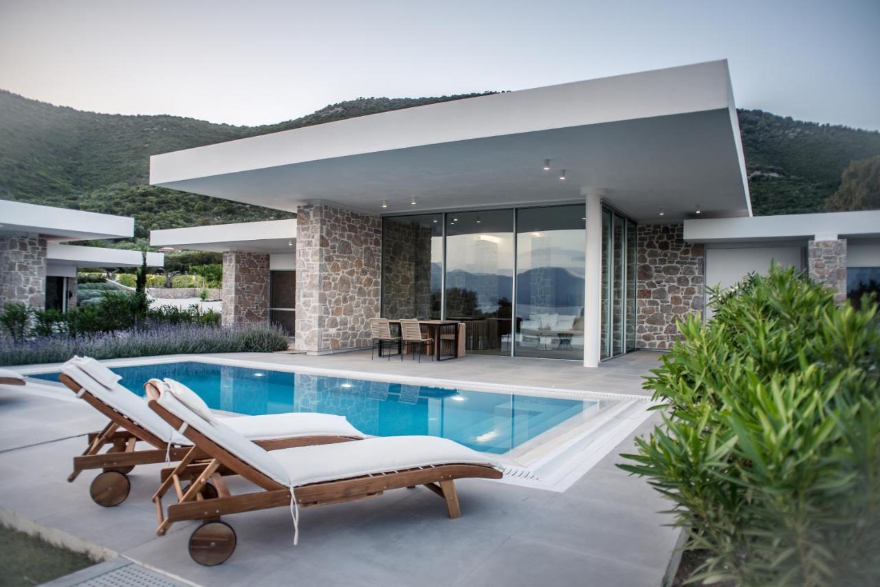 Varko Luxury Suites Palairos Экстерьер фото