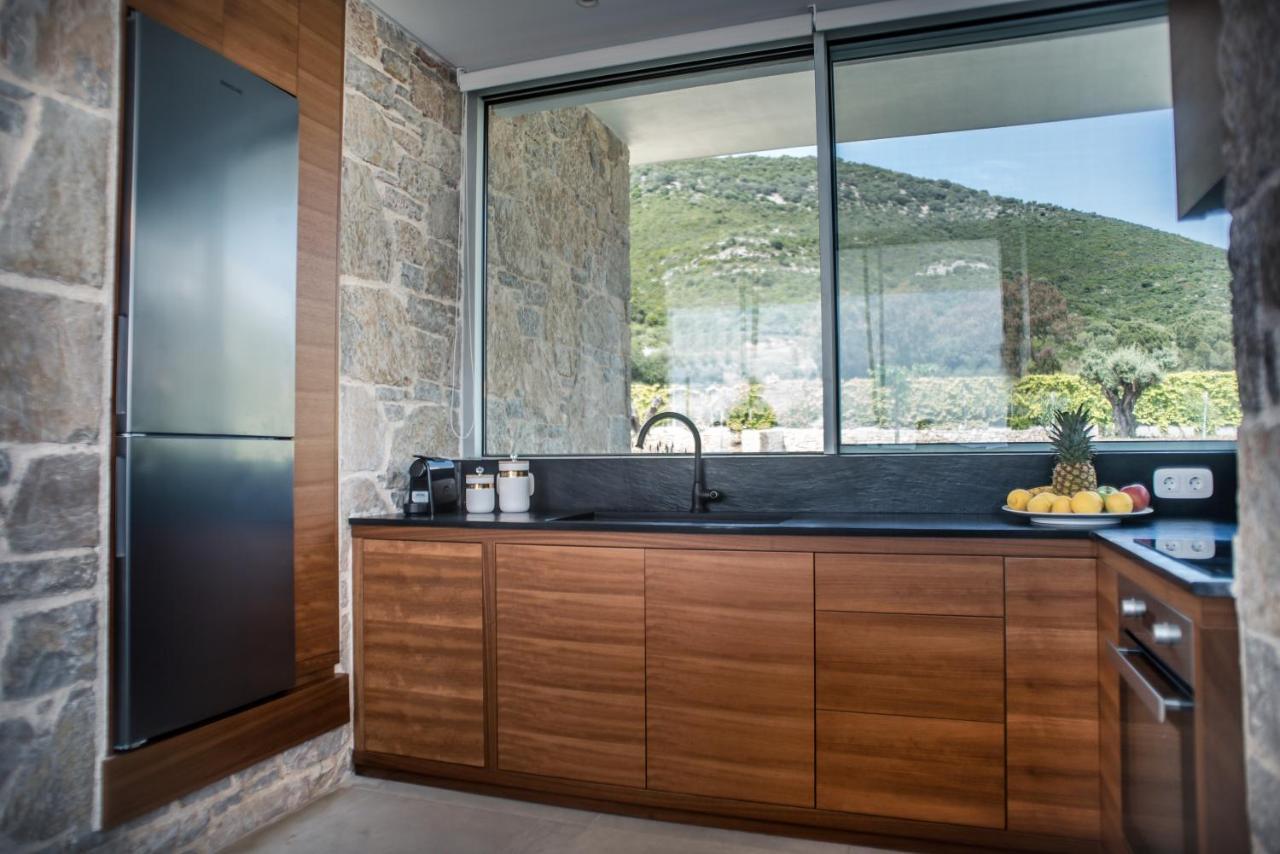 Varko Luxury Suites Palairos Экстерьер фото