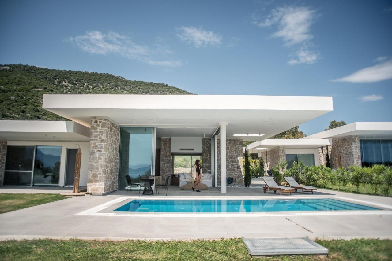 Varko Luxury Suites Palairos Экстерьер фото